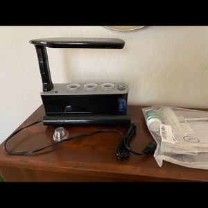 Aero garden hydroponic herb garden